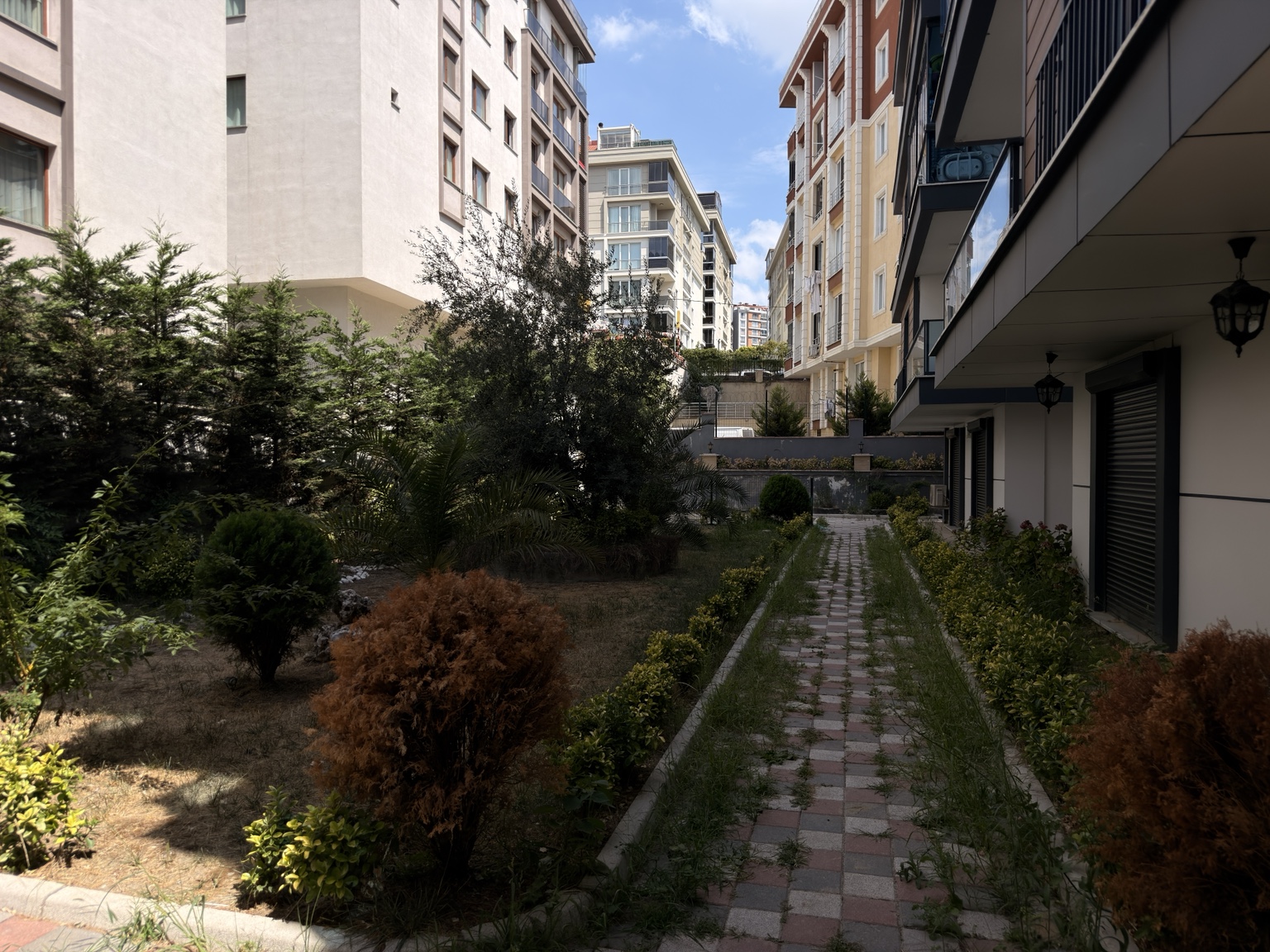 ALTINTAŞ LIFE 1 - Peyzaj ve Yürüyüş